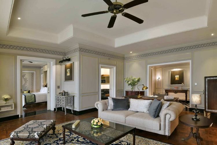 raffles manor room